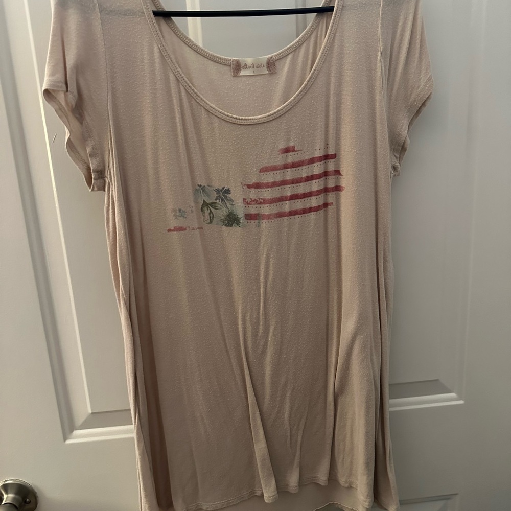Altar'd State Light Beige Graphic Tee